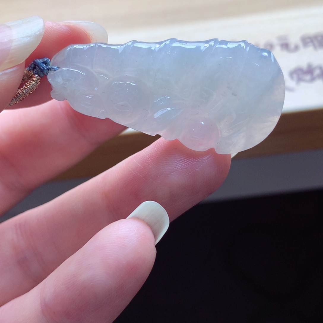 翡翠颈饰未镶嵌吊坠