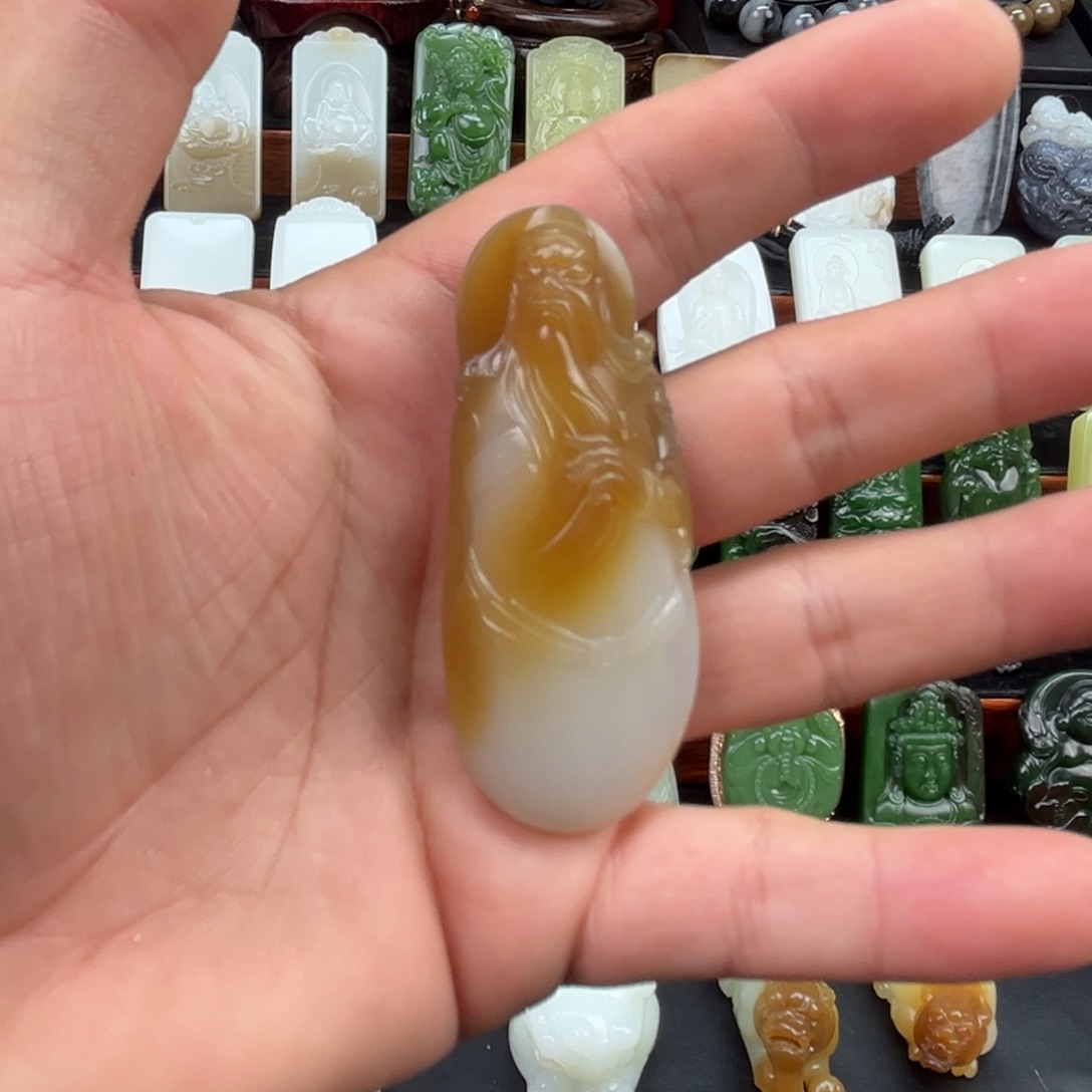 星***闪和田玉未镶嵌挂件