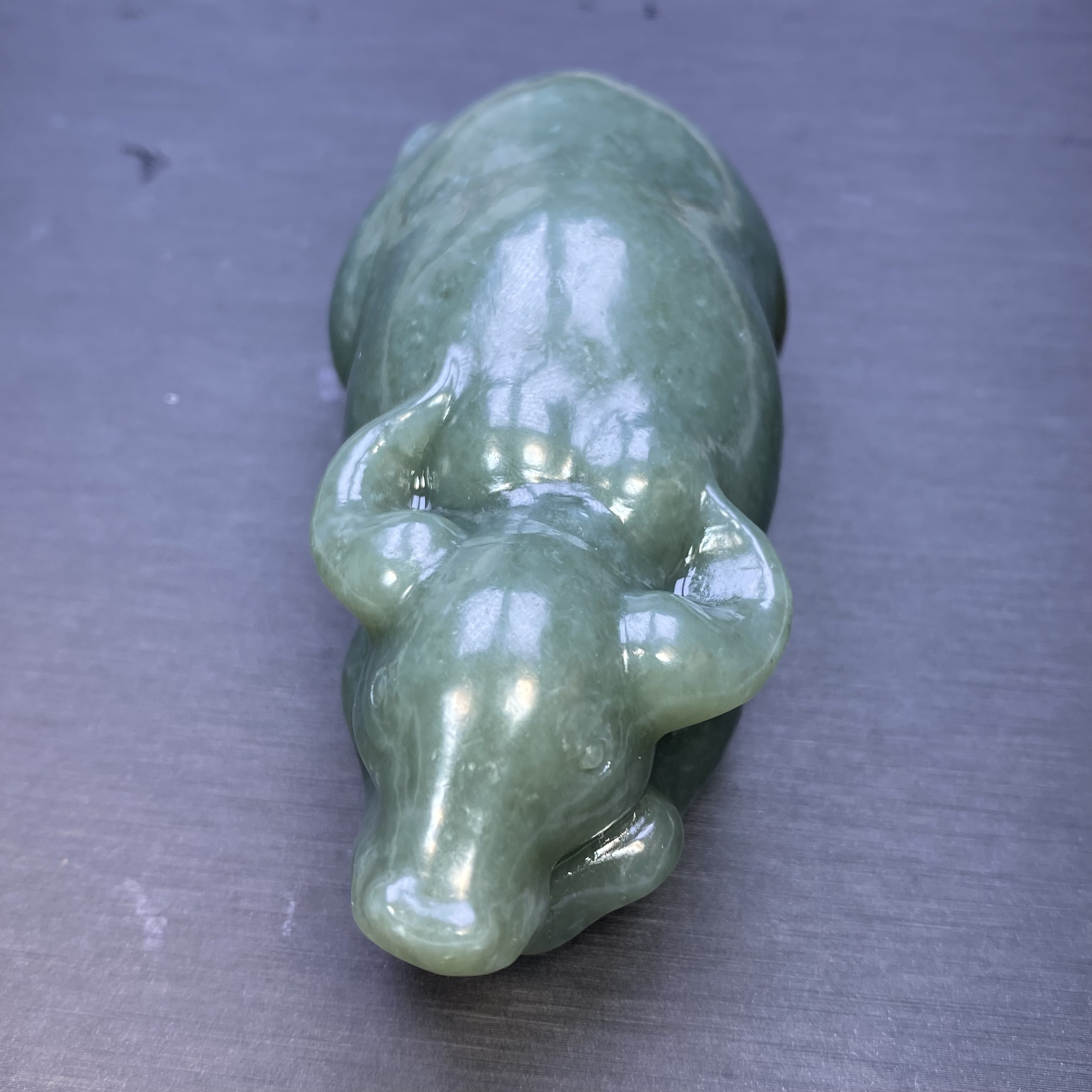 和田玉精美牛手把件