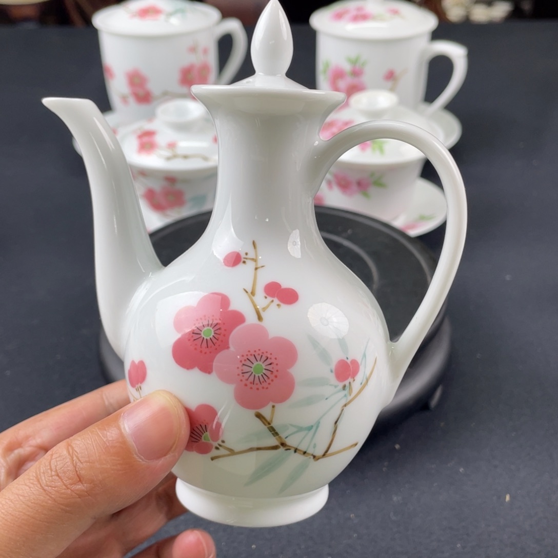 瓷片轻工业陶瓷研究所