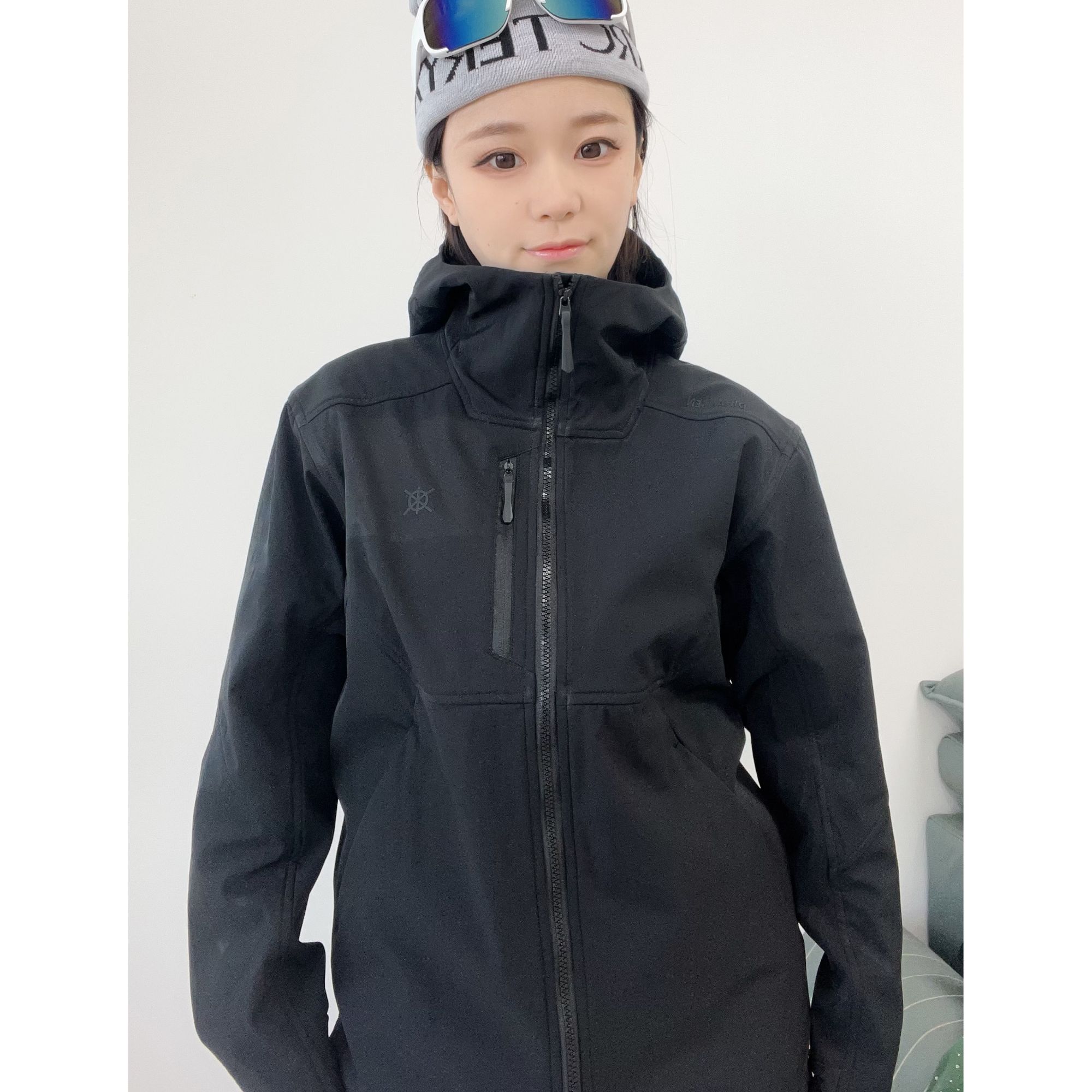 年前新款欧货重工冲锋衣外套