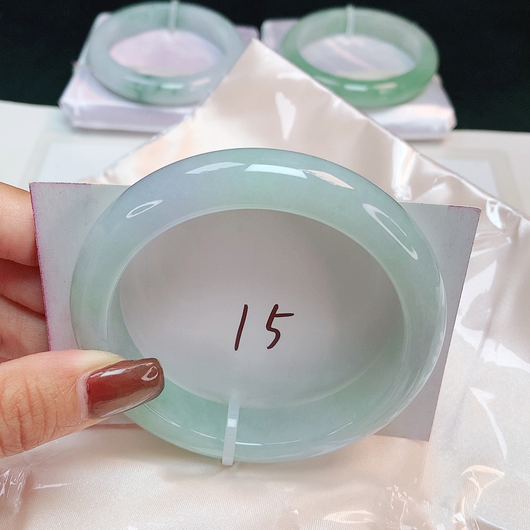 翡翠未镶嵌手镯 正圈60.7