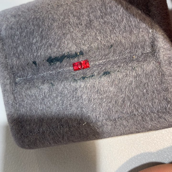 彩色蓝宝石裸石未镶嵌0.26克拉