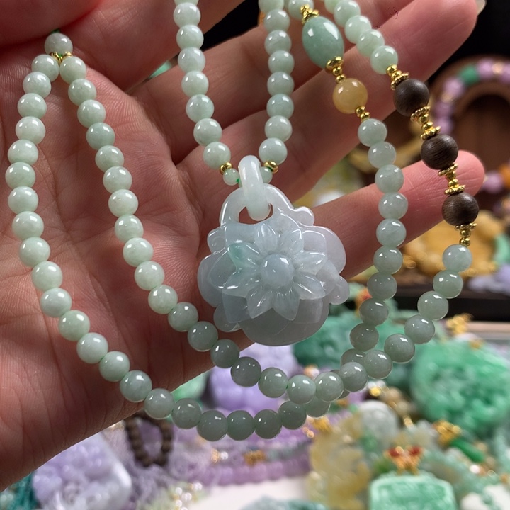 翡翠未镶嵌颈饰吊坠