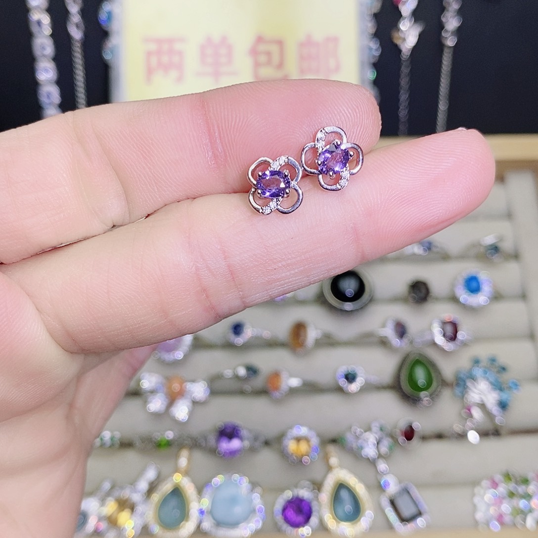 未镶嵌耳饰坦桑石