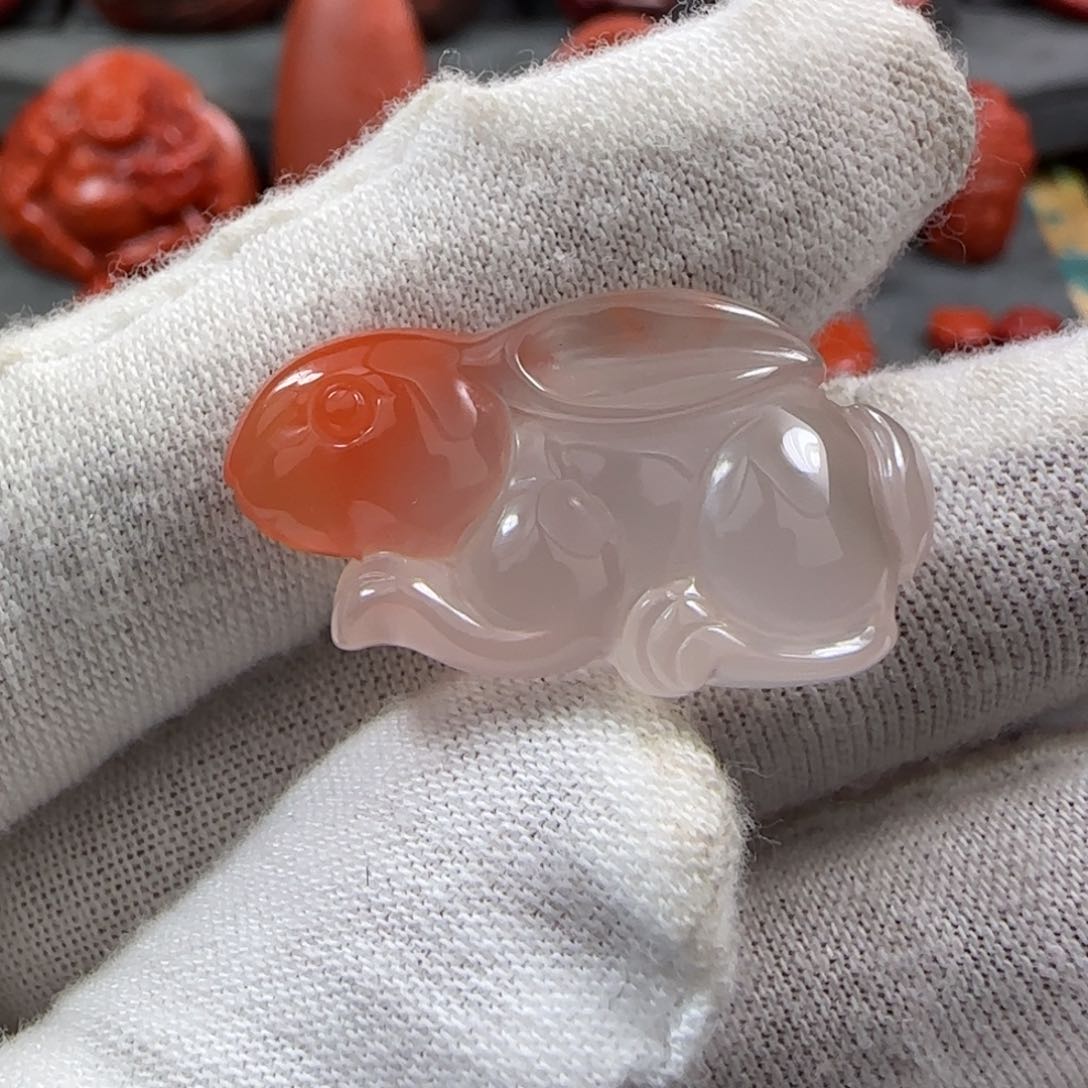 南红玛瑙配饰未镶嵌