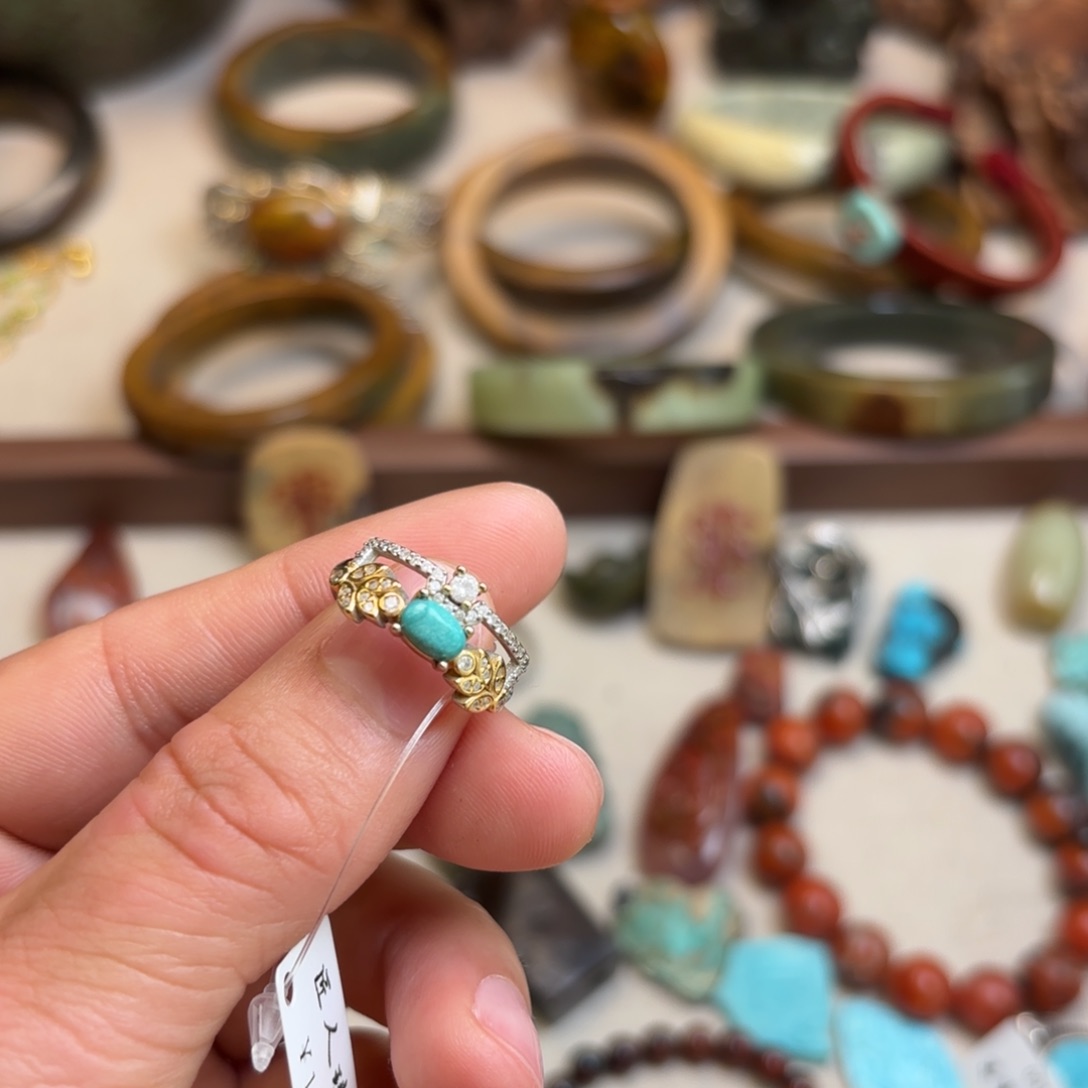 岫岩河磨玉（透闪石质玉）颈饰未镶嵌远*