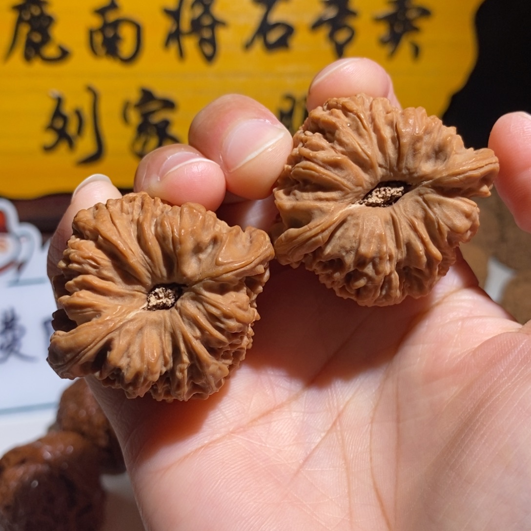 泰***0大叶紫檀（黑酸枝木类）