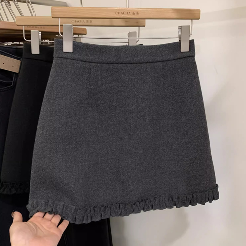 大码设计感辣妹黑色半身裙女秋冬胖MM显瘦短裙高腰a字包臀裙71984