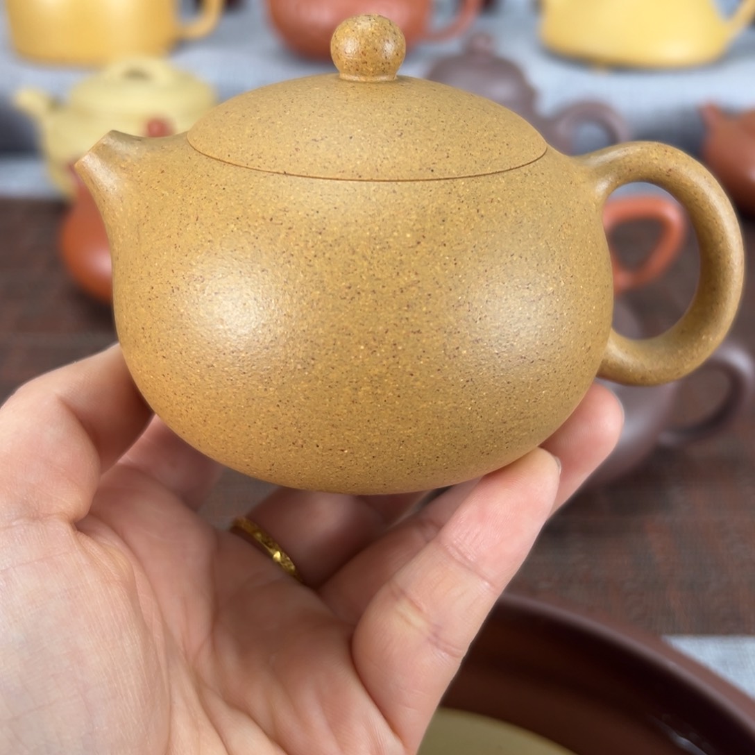 紫砂茶壶黄金段西施