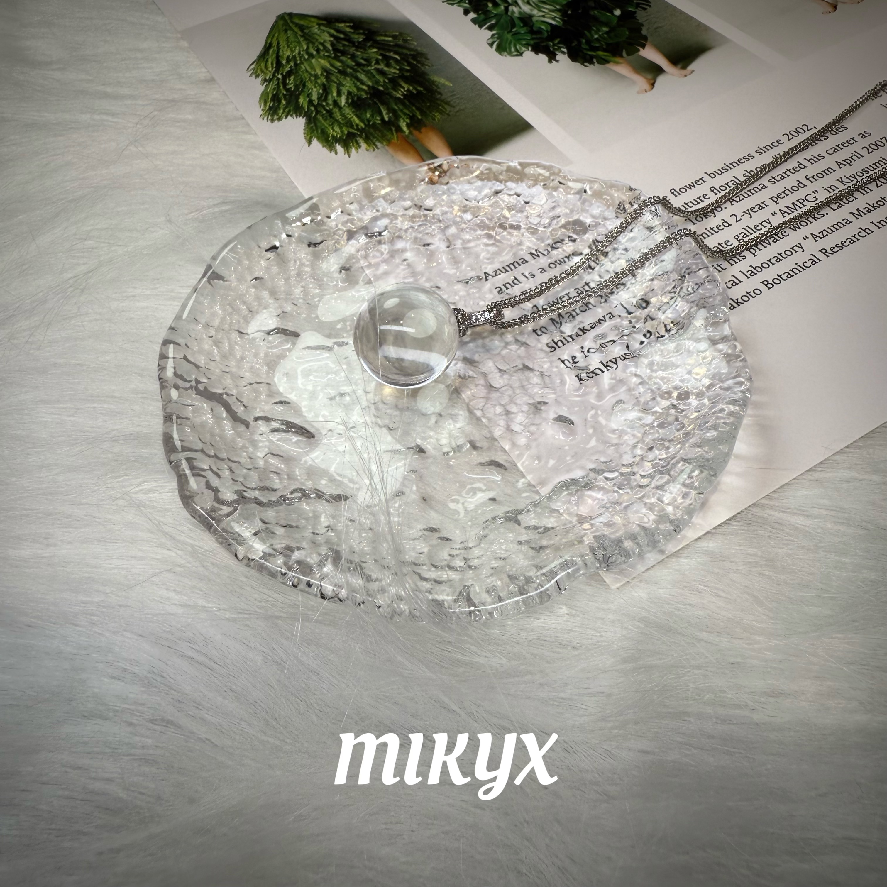 mikyx 铜合金项链 透明灯泡项链A074