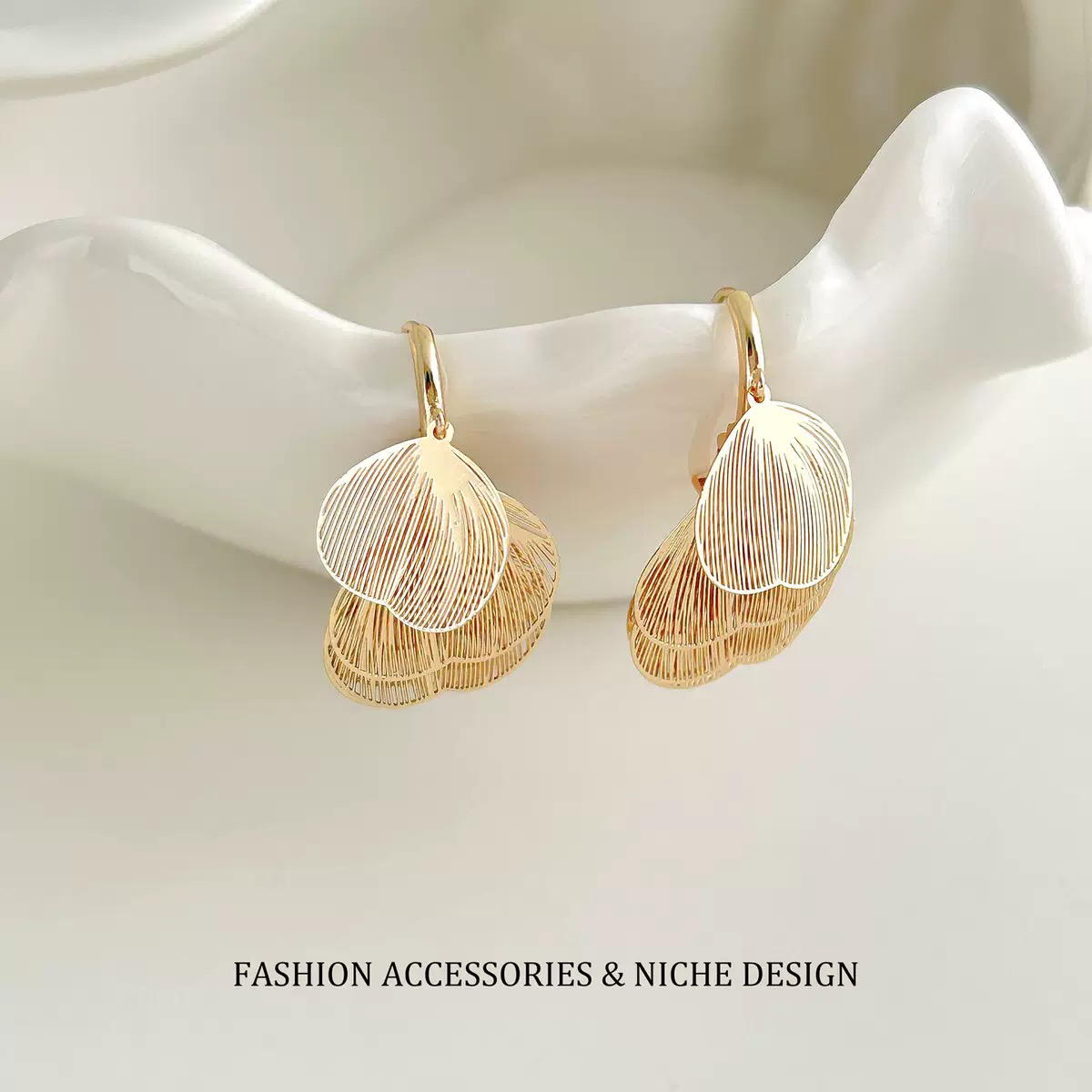 铜合金耳饰 镀18K金【轻奢限定】蝴蝶幻影流苏耳环女高级感耳圈 