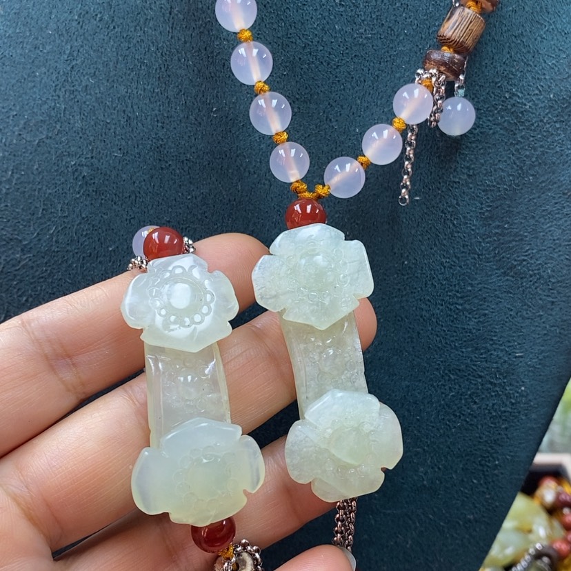 【闪购商品】蛇纹石玉手牌，吊坠未镶嵌