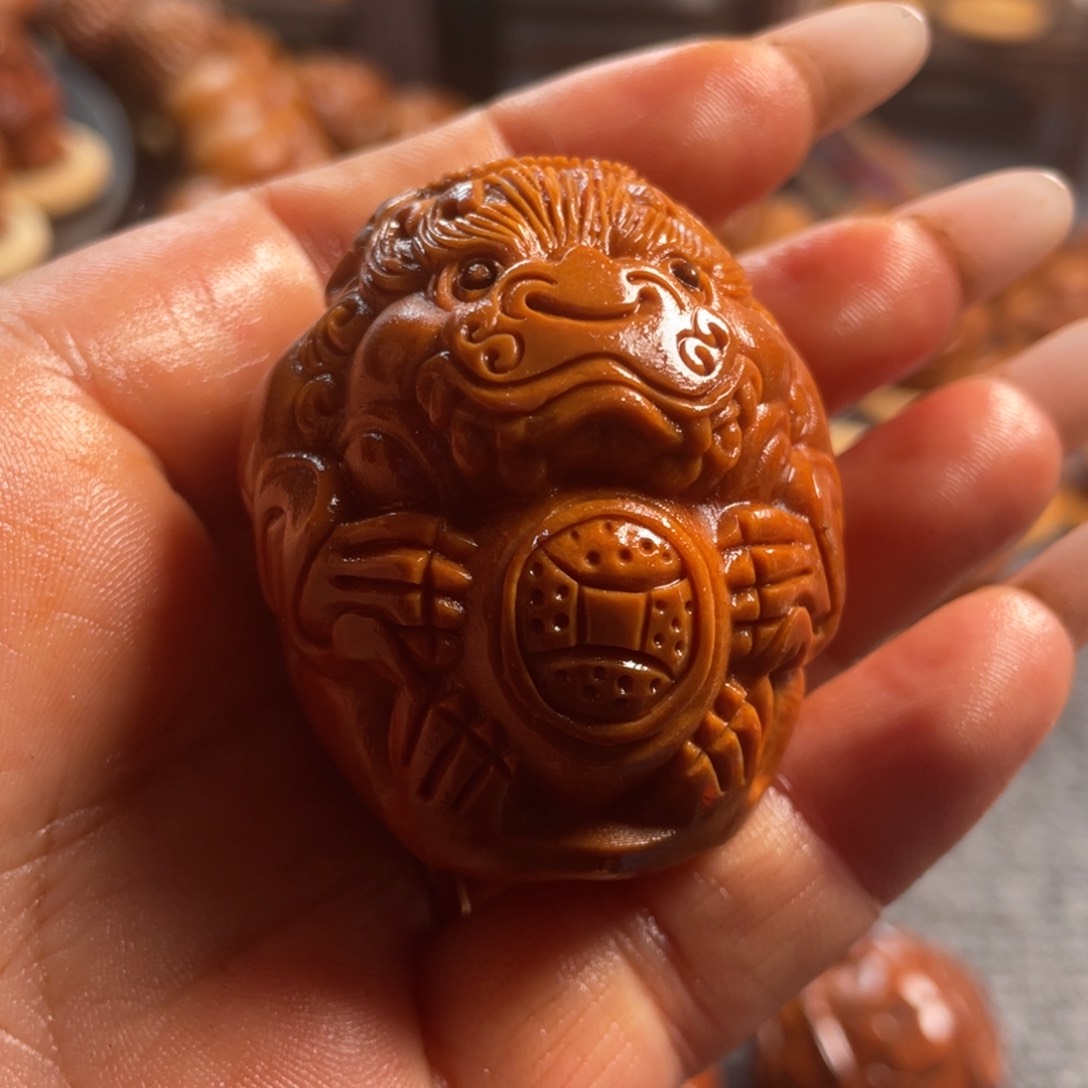 橄榄核手串/手链?*人貔貅一颗