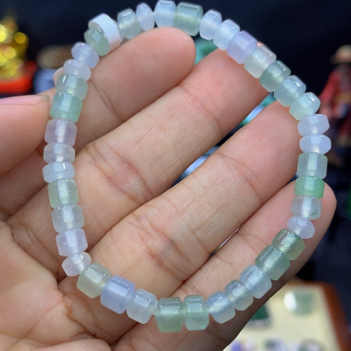 翡翠手链未镶嵌翡翠 6.2