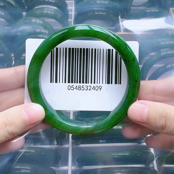 和田玉（碧玉）手镯未镶嵌59微瑕