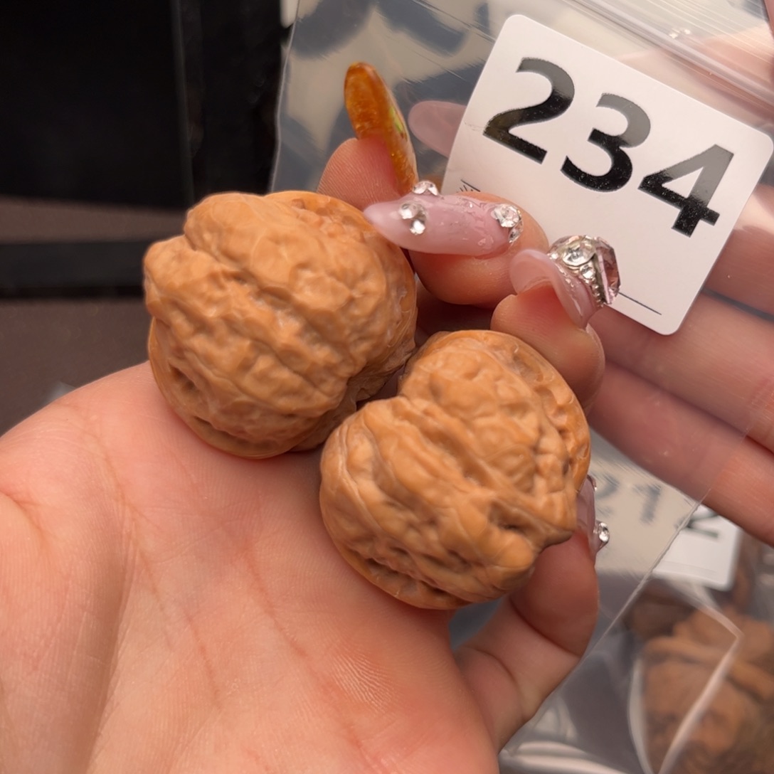 文玩核桃把件肉蛙34