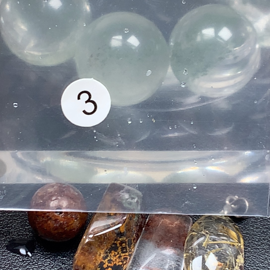 用***1颈饰水晶未镶嵌天然水晶石吊坠