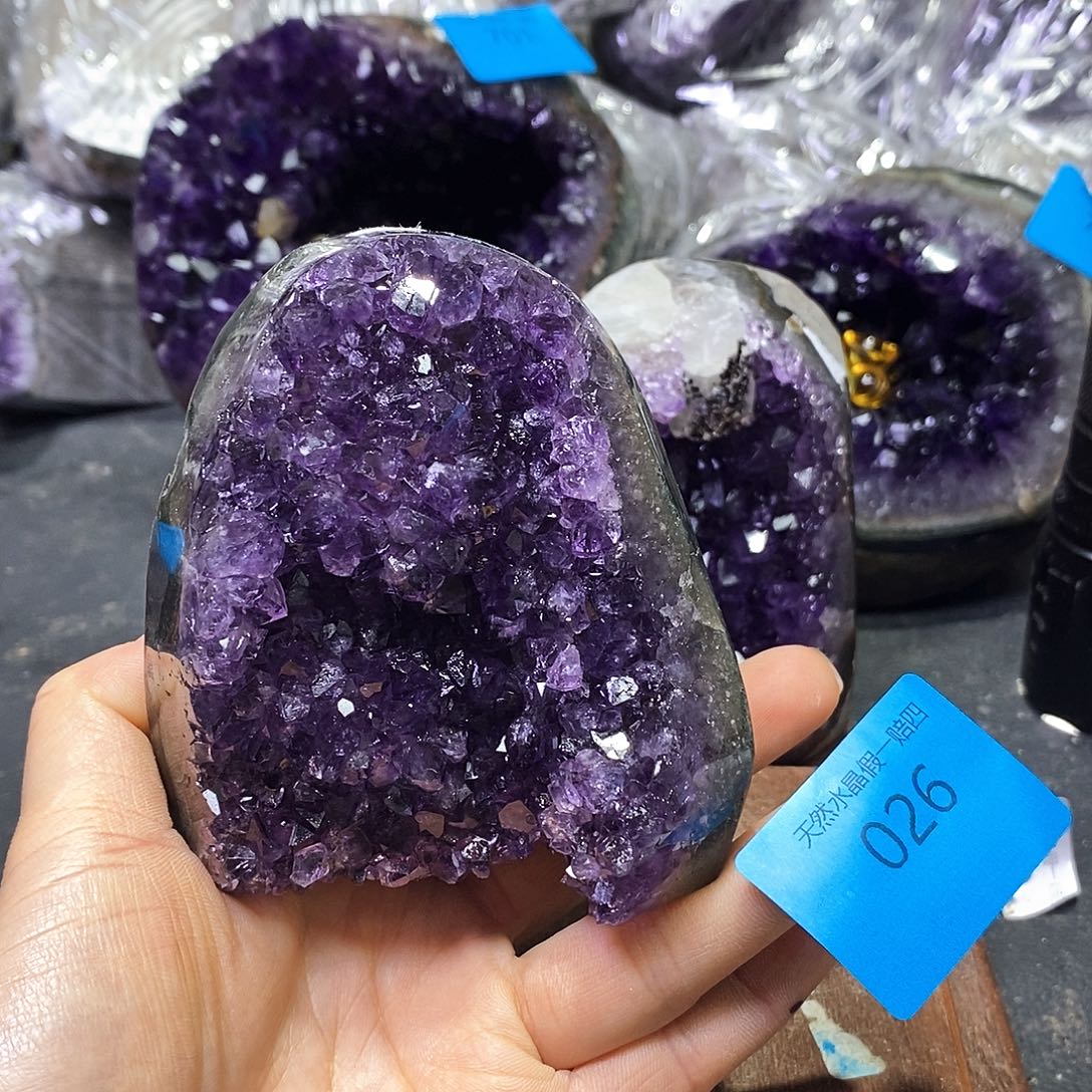 水晶大型摆件（非配饰）未镶嵌