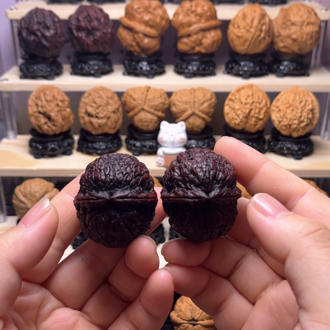 文玩核桃吊坠21w金丝绣球41尺