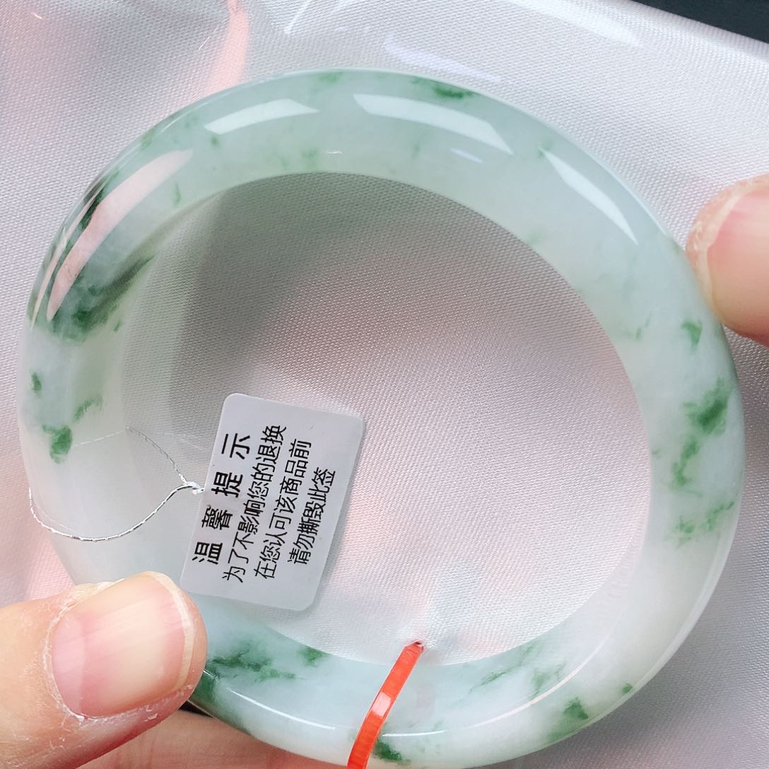 翡翠手镯未镶嵌57+圈