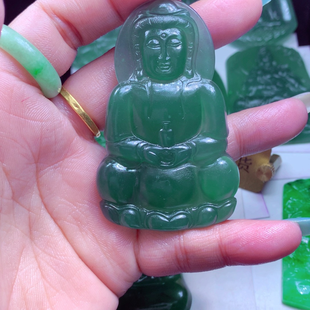 定制翡翠未镶嵌天然缅甸翡翠A货毛货挂件