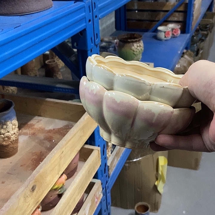 花盆单场满9.9发货13*6瑕疵