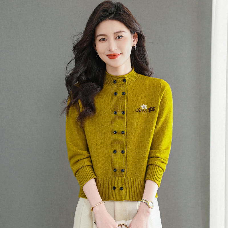 Mulan&Miusi/新款秋冬女士半高领开衫洋气宽松显瘦打底保暖针织衫