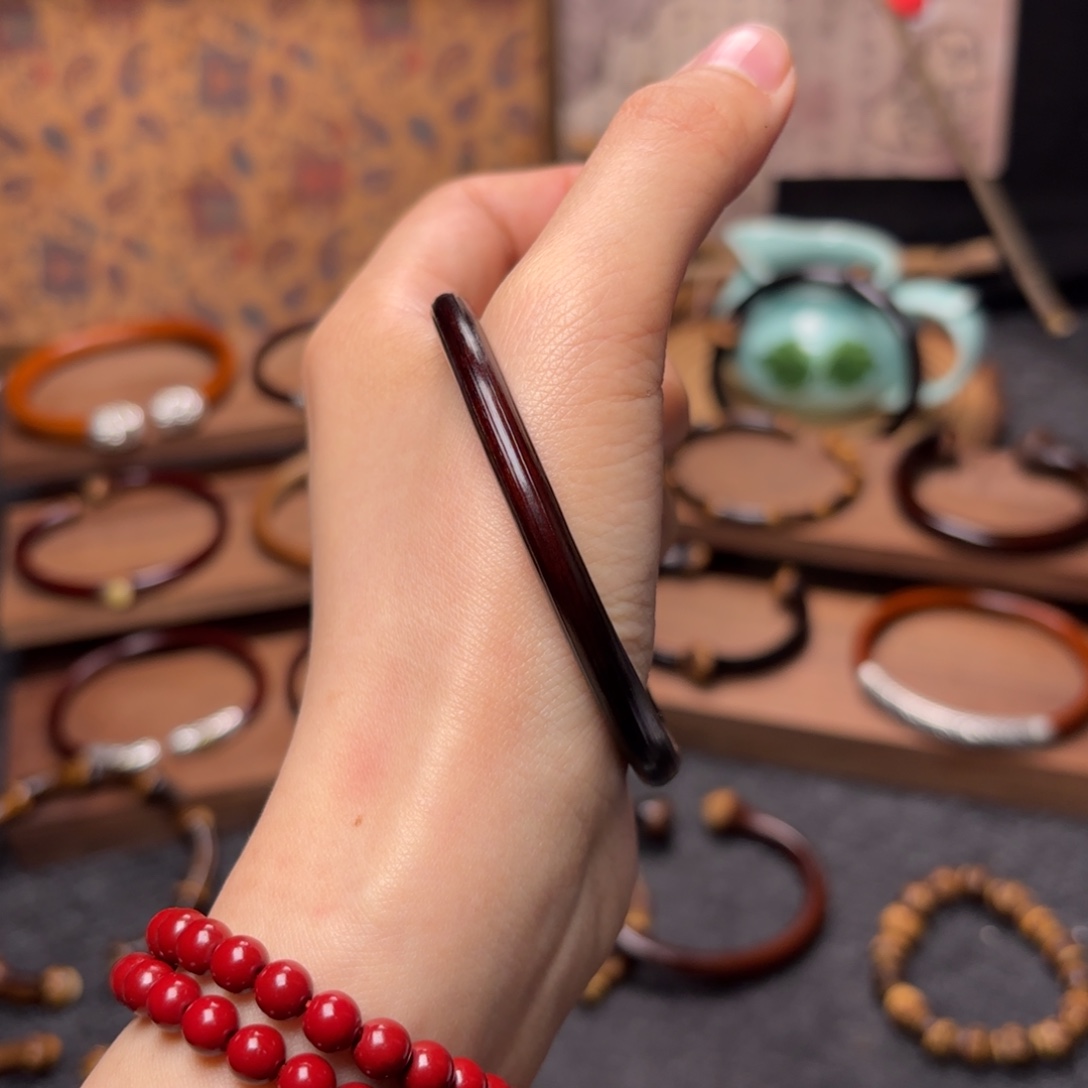 *****木质非金属鸡血藤手镯