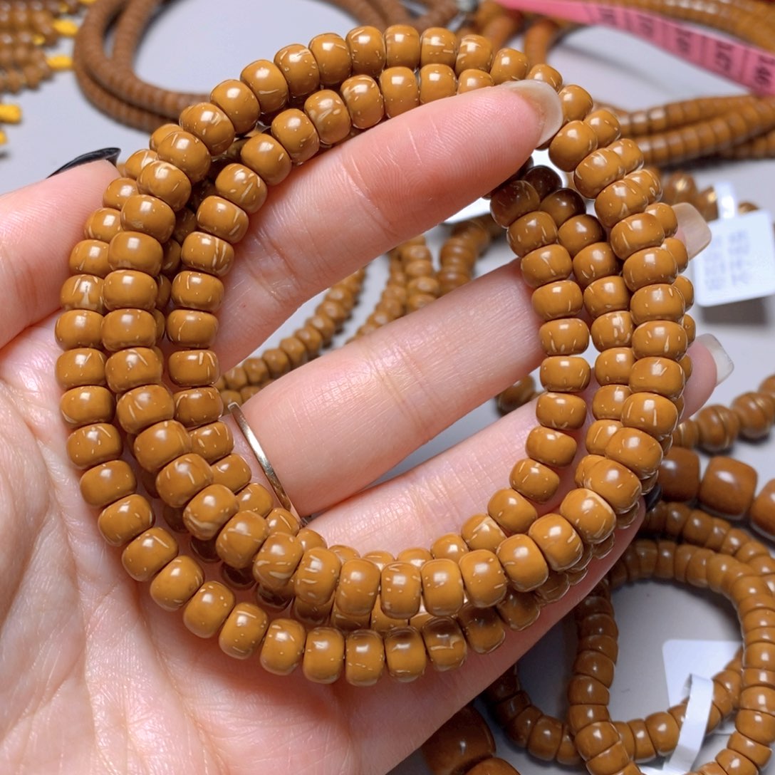 紫金鼠手串1.鼠尖料花皮老型脖挂6.5