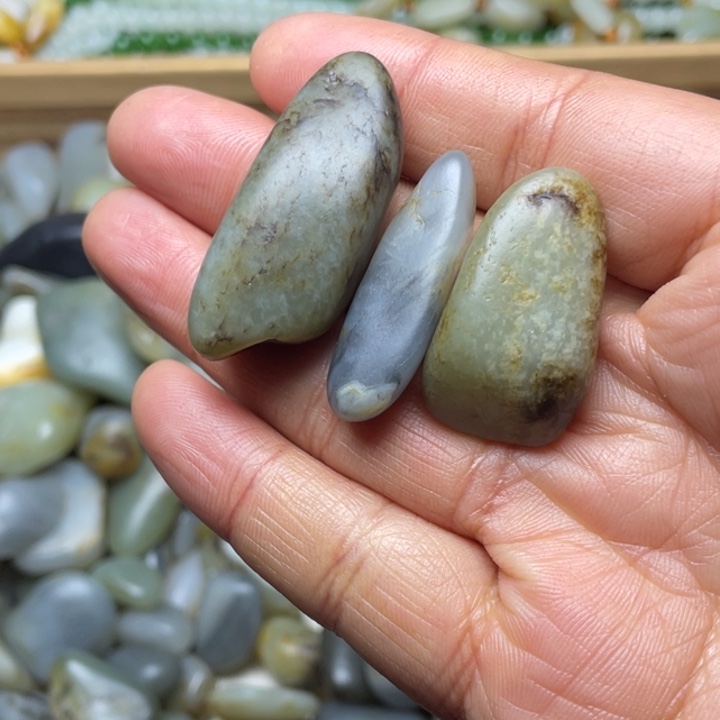 和田玉（子料）未镶嵌珠宝半成品