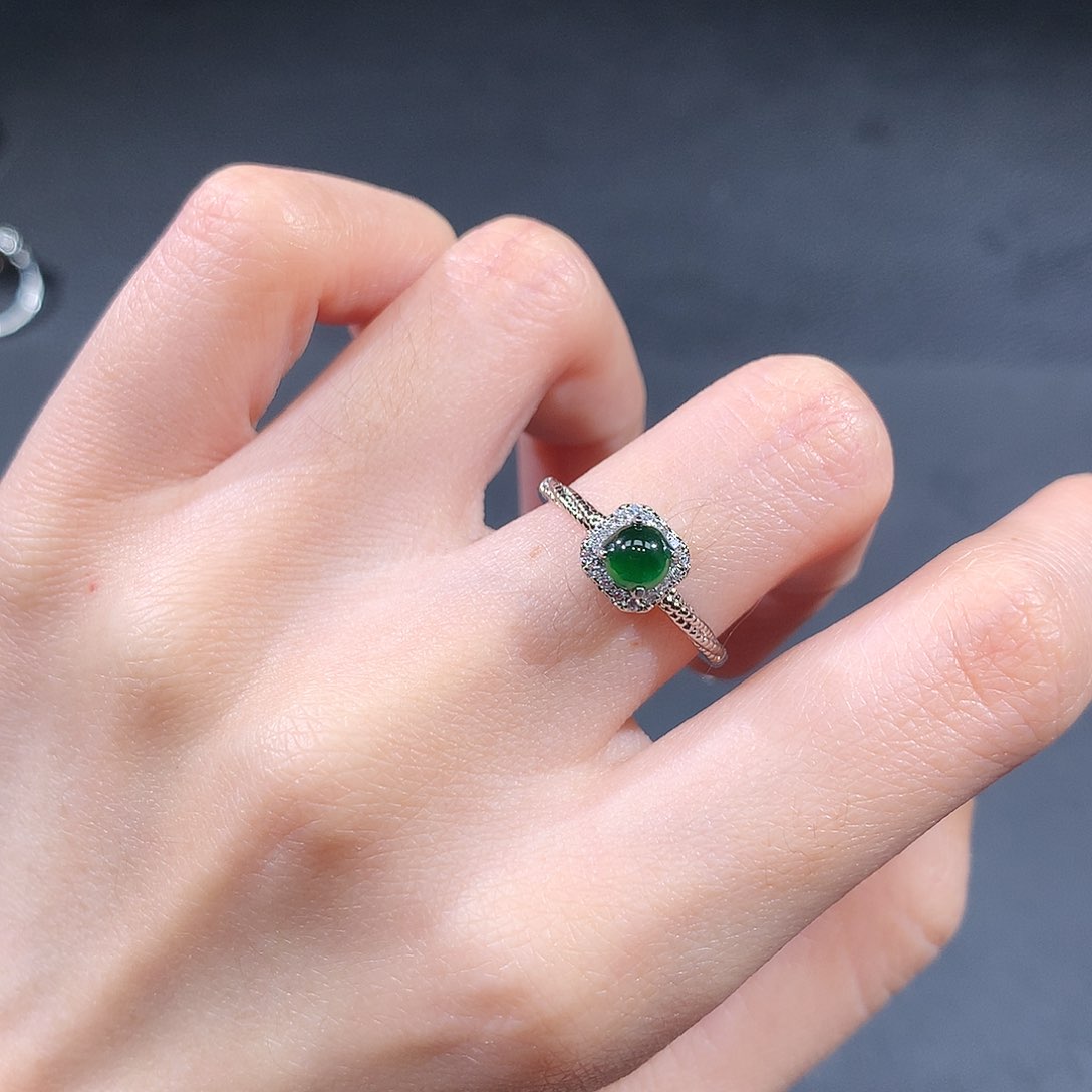 未镶嵌戒指翡翠翡翠