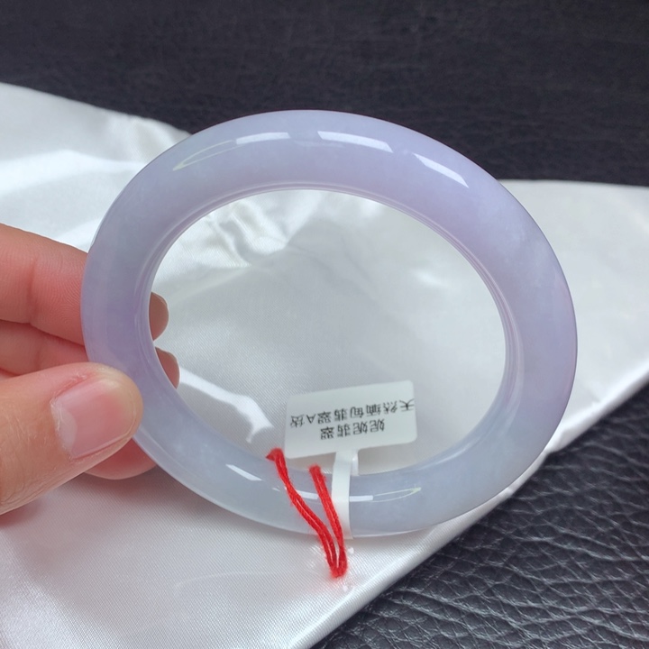 翡翠手镯（圆镯）未镶嵌
