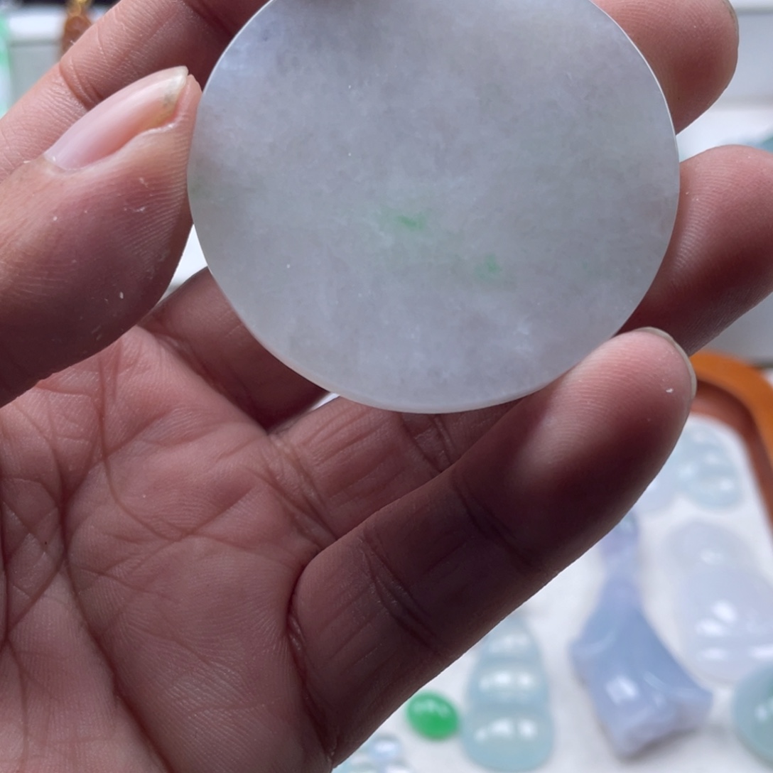 翡翠未镶嵌颈饰翡翠无事牌