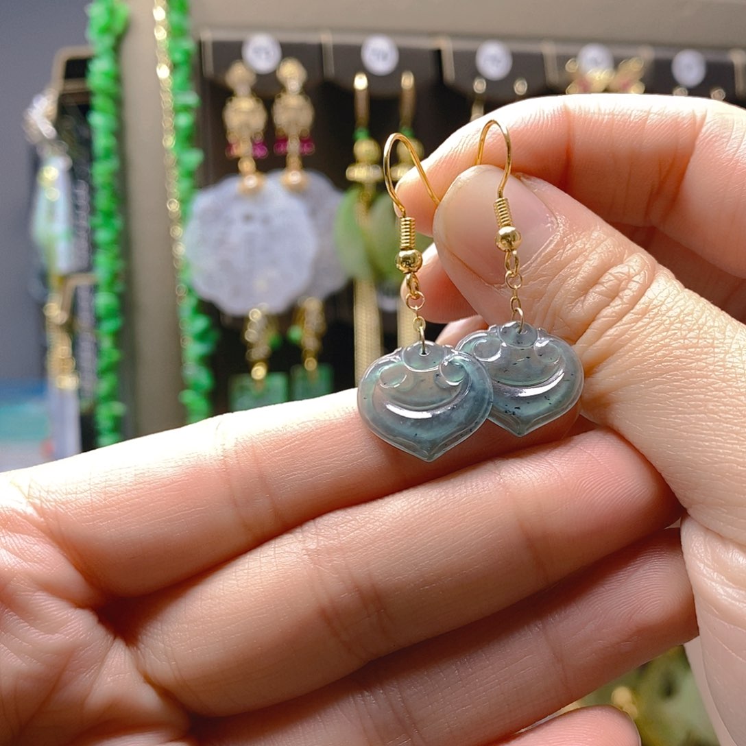 未镶嵌翡翠耳饰翡翠