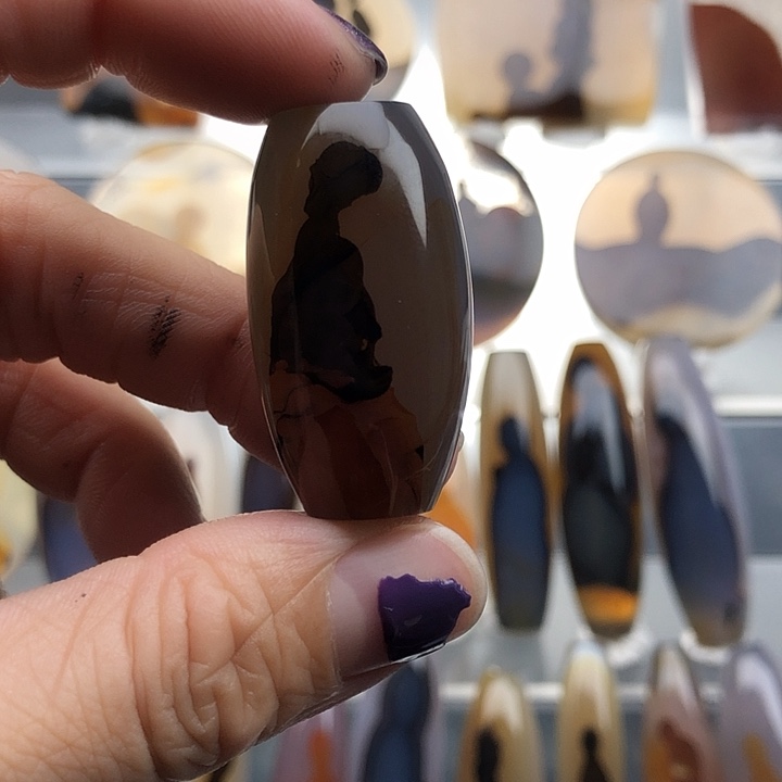 雅***室玛瑙/玉髓未镶嵌颈饰