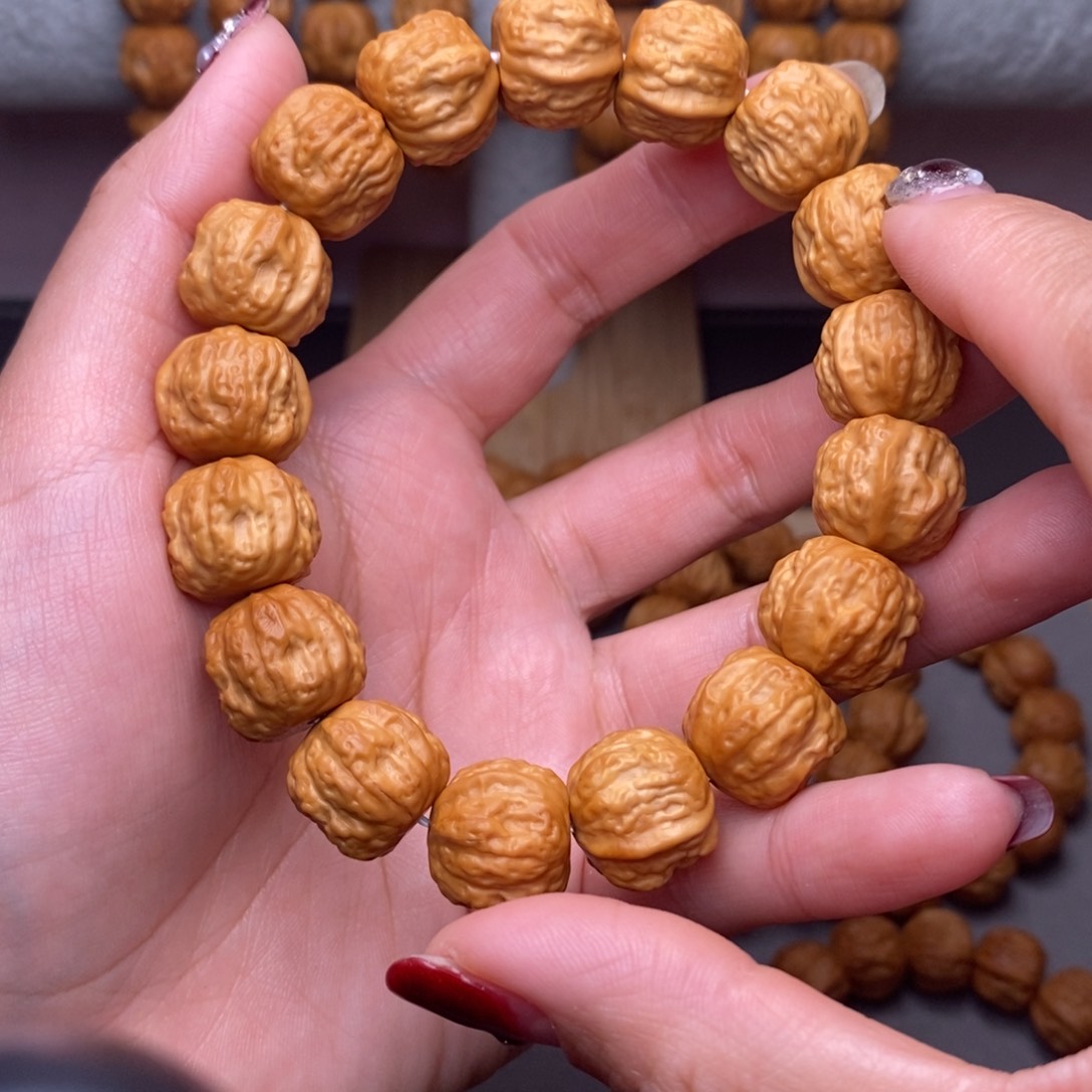 猴头核桃手串金蟾蛤蟆头