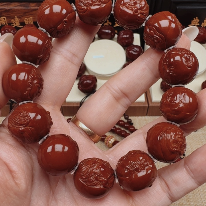 问**下橄榄核精品十八罗汉