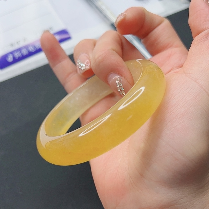 石英质玉手镯未镶嵌129-59