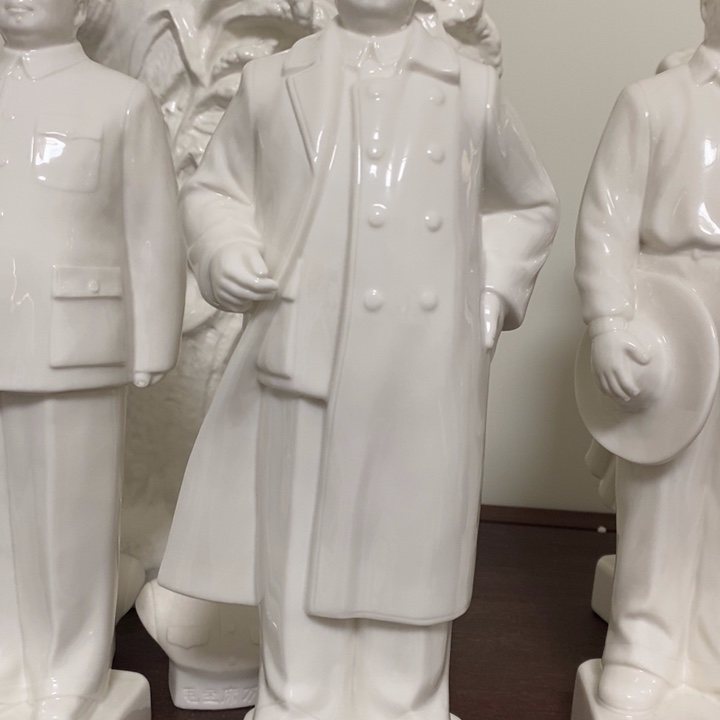 瓷片摆件家居设计的设计师们探讨家电