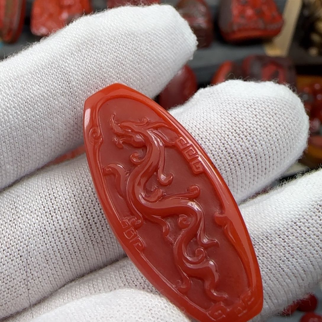 南红玛瑙雕件未镶嵌