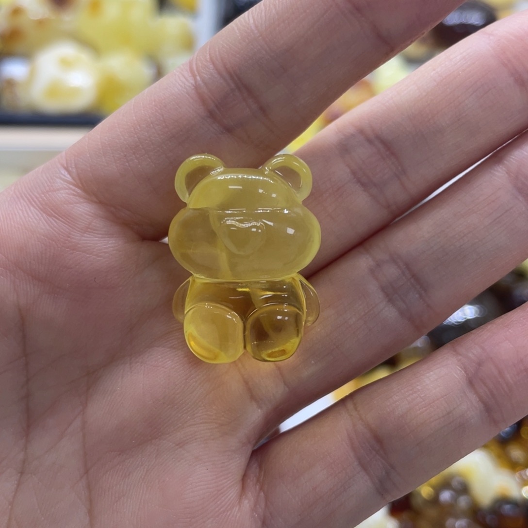 琥珀裸石未镶嵌4.2克小熊