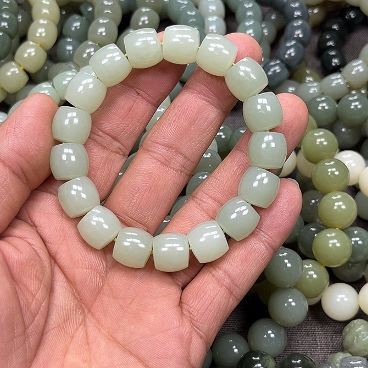 思***念和田玉未镶嵌手链