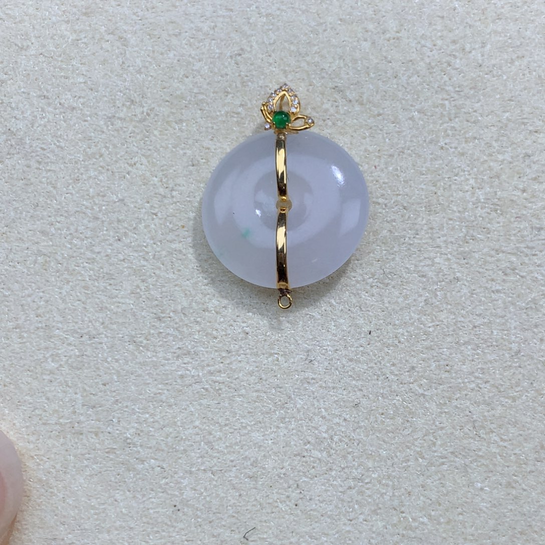 翡翠18K金镶嵌项链平安扣
