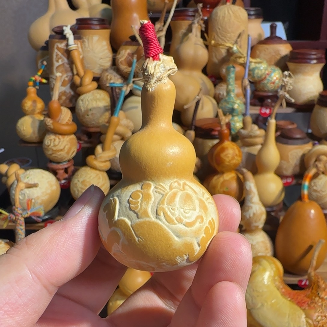 有机玻璃加菲猫雕刻