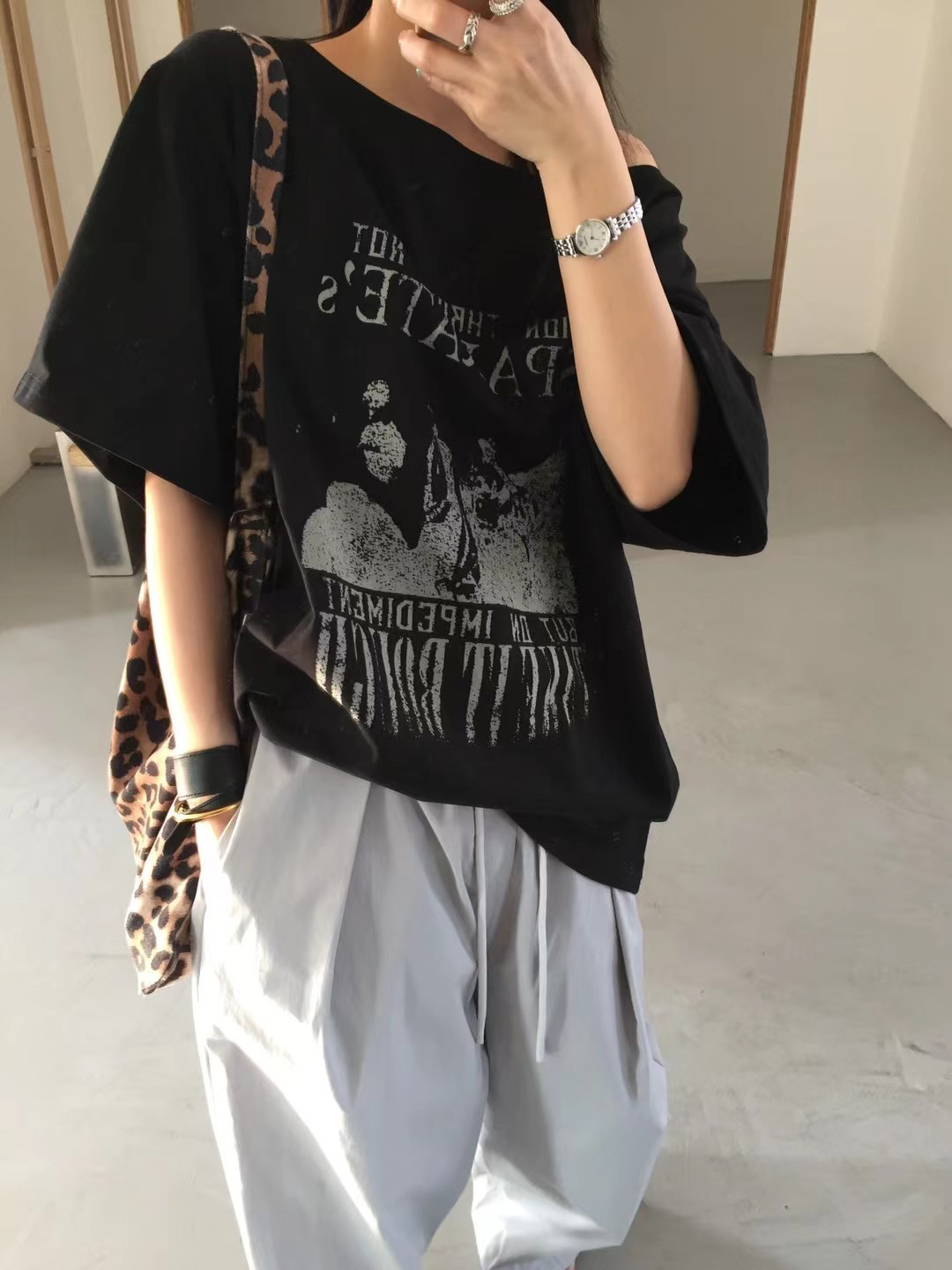 DBAIII 宽松型圆领短袖印花学院风T恤百搭设计感夏季