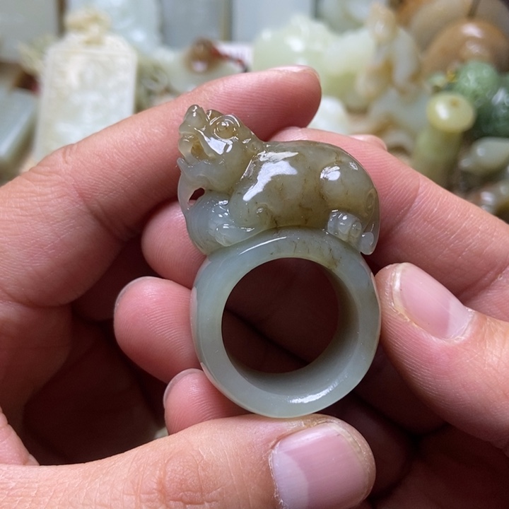 和田玉未镶嵌挂件