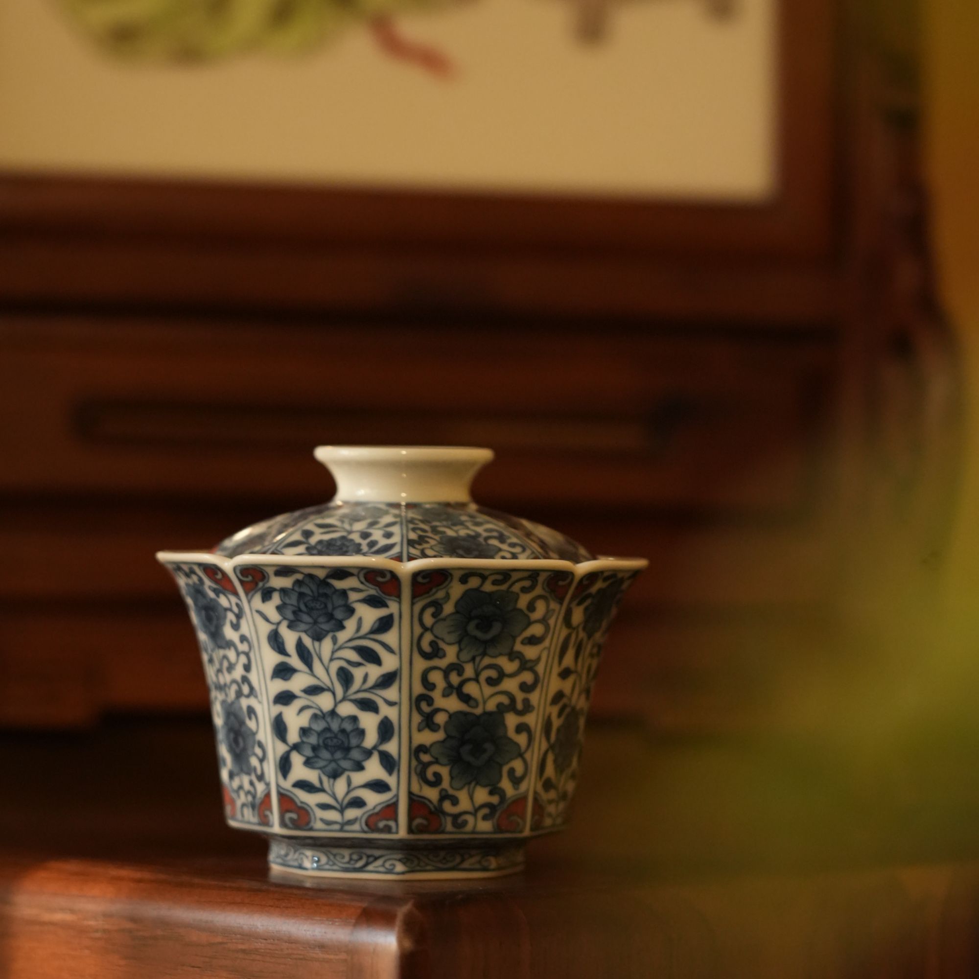 【雲梦】逸君堂-宝石红柴窑如意花卉八方盖碗