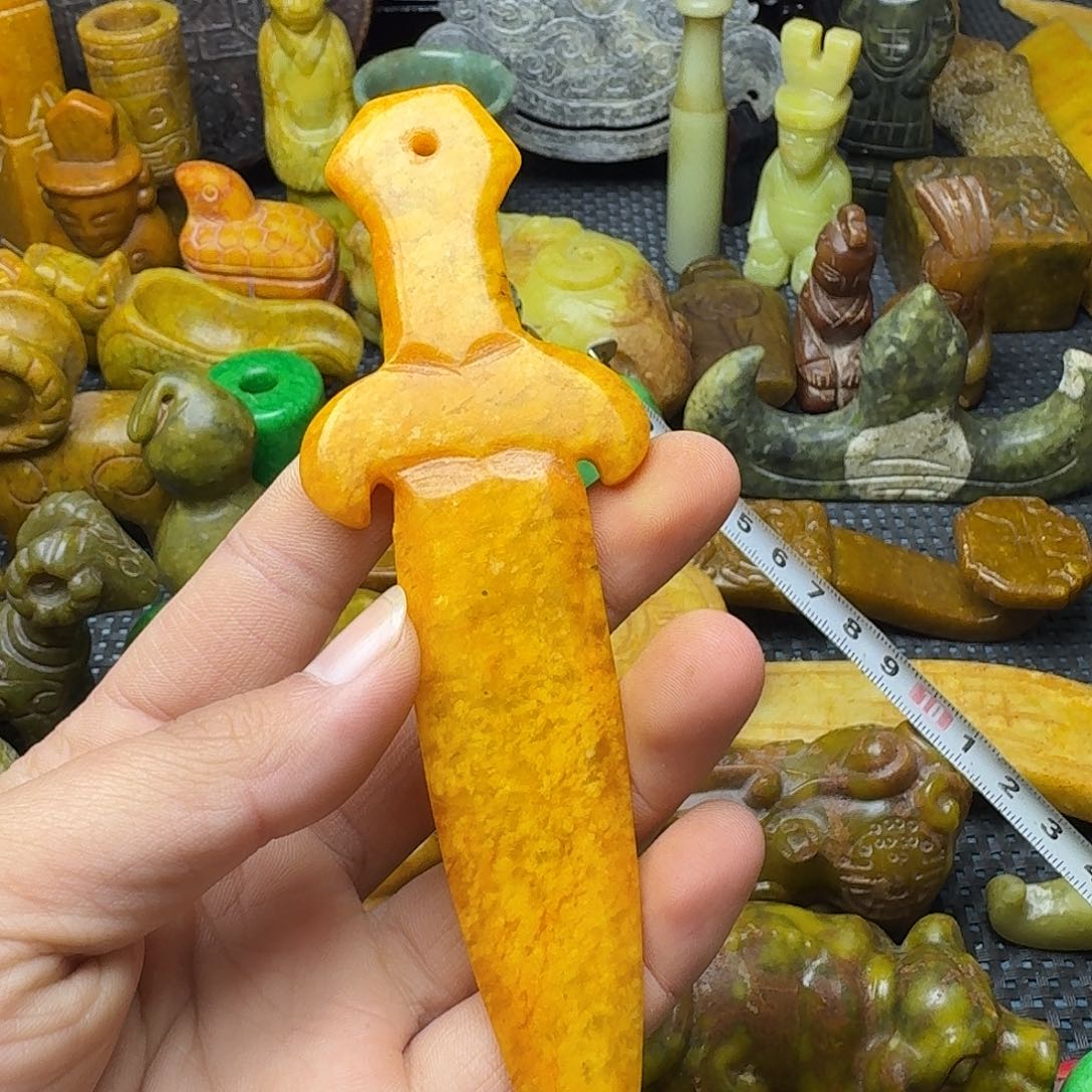 白玉菩提吊坠。。。