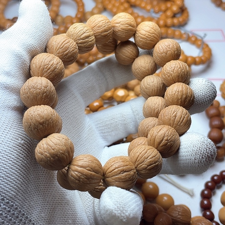 猴头核桃手串凤羽